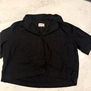 Universal threads button up top